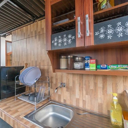 Wooden Puri Guesthouse Uluwatu  Exterior photo