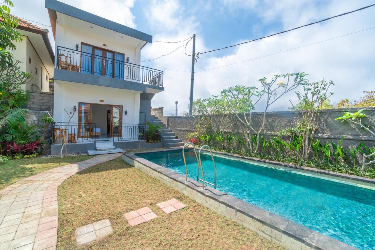 Wooden Puri Guesthouse Uluwatu  Exterior photo