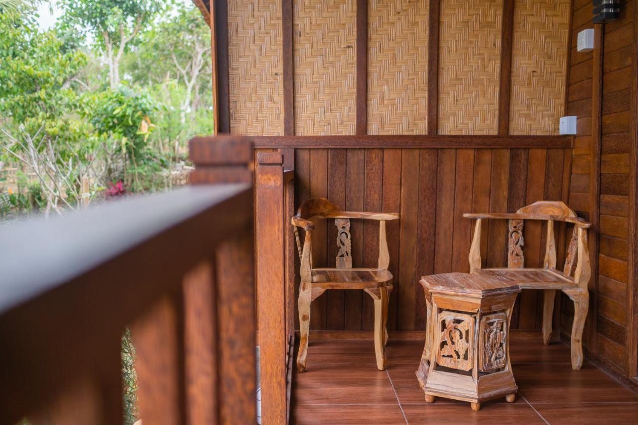 Wooden Puri Guesthouse Uluwatu  Exterior photo